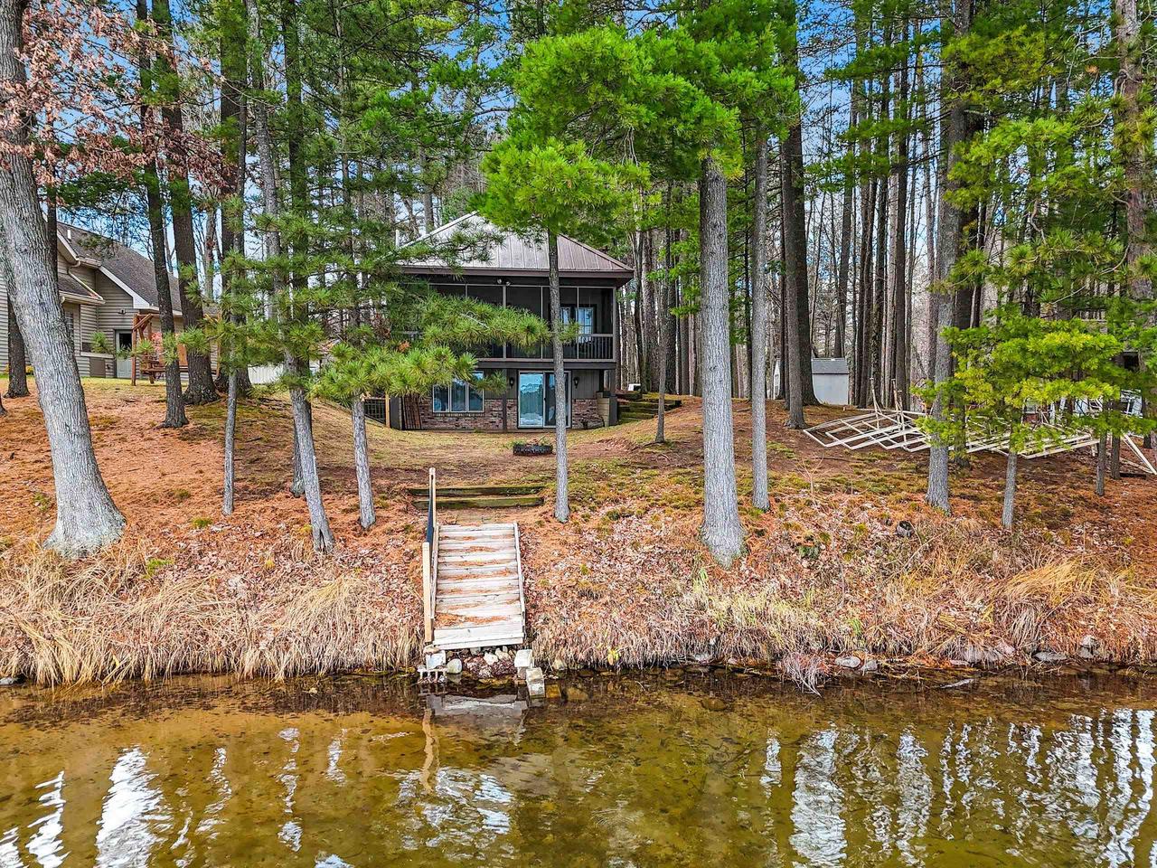 N2706 NORTH SHORE DRIVE