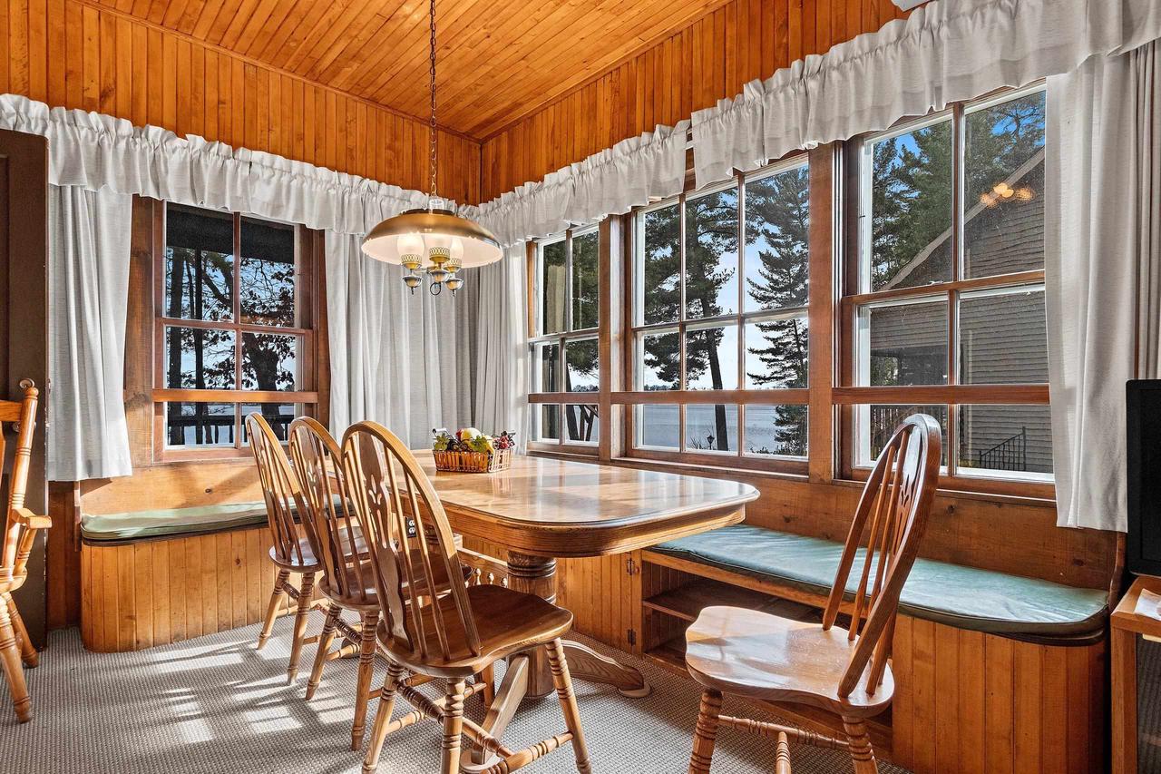 N2706 NORTH SHORE DRIVE