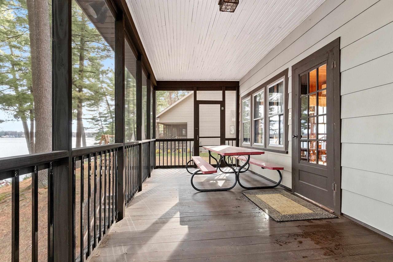 N2706 NORTH SHORE DRIVE