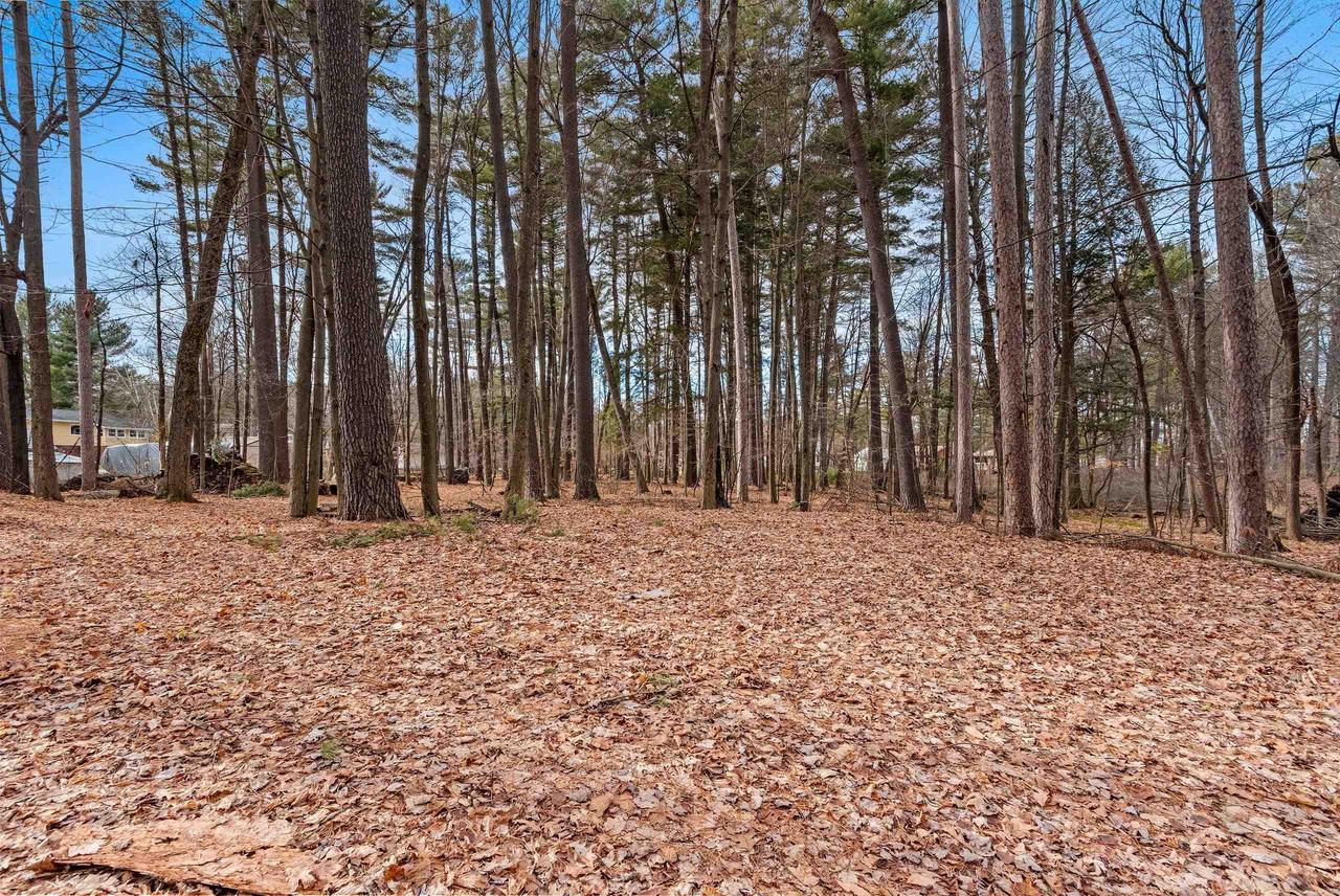 N2706 NORTH SHORE DRIVE