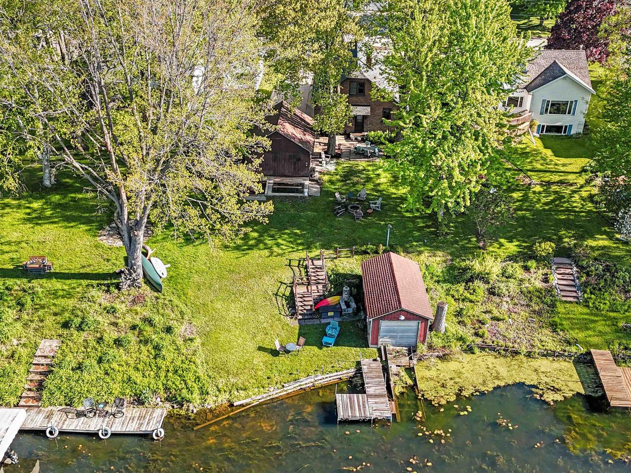 302 RIVER HEIGHTS