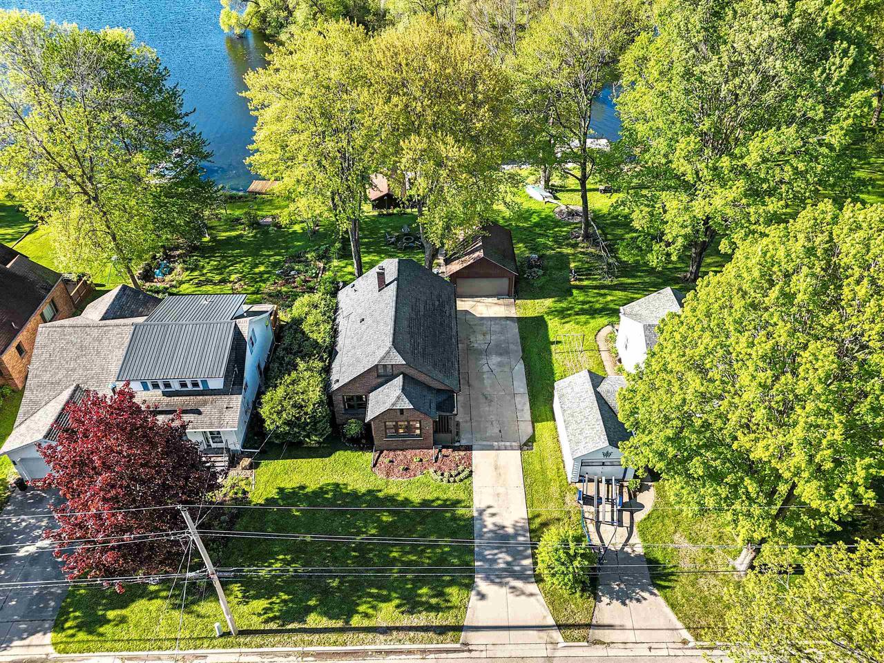 302 RIVER HEIGHTS