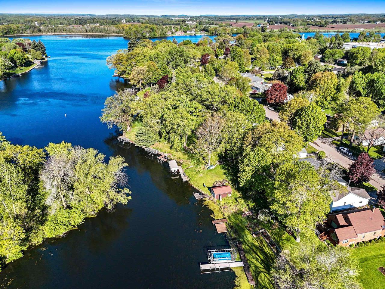 302 RIVER HEIGHTS