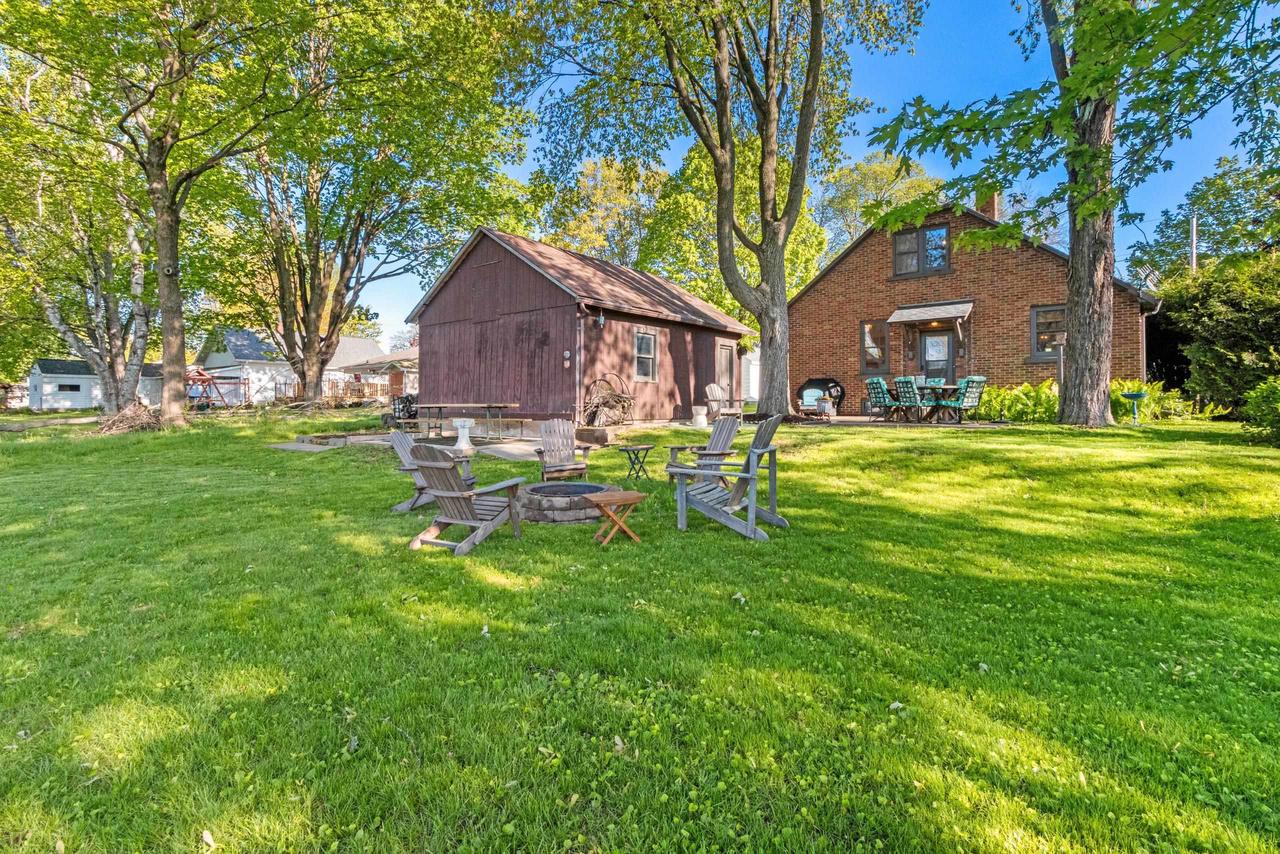 302 RIVER HEIGHTS