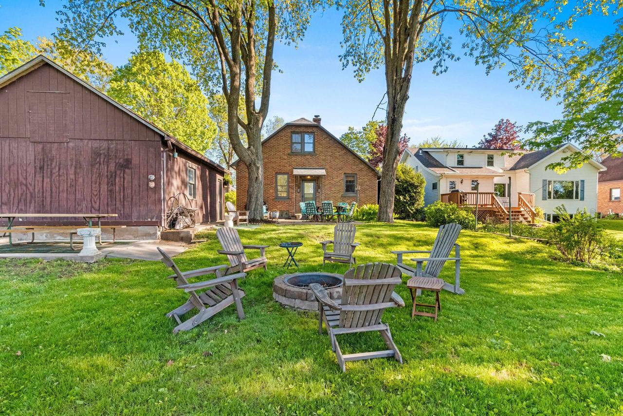302 RIVER HEIGHTS