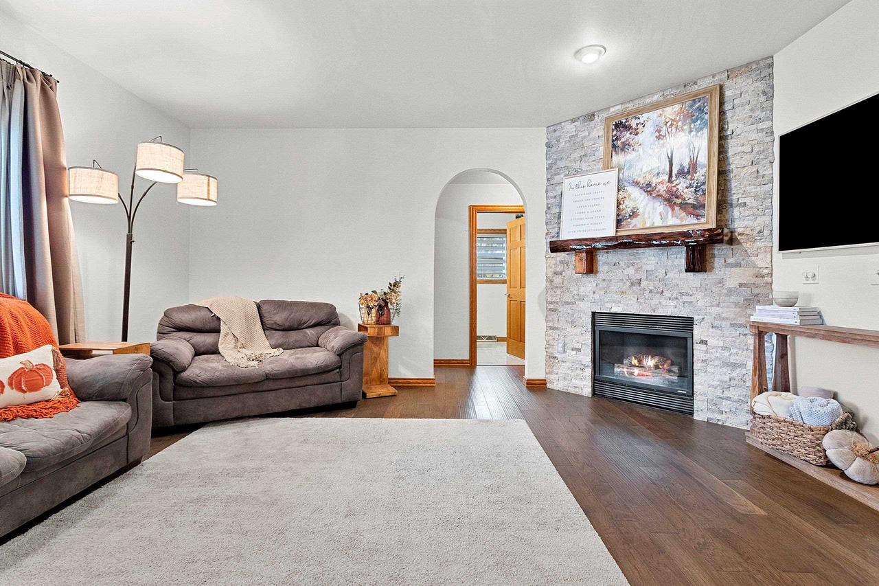 381 FALCON DRIVE