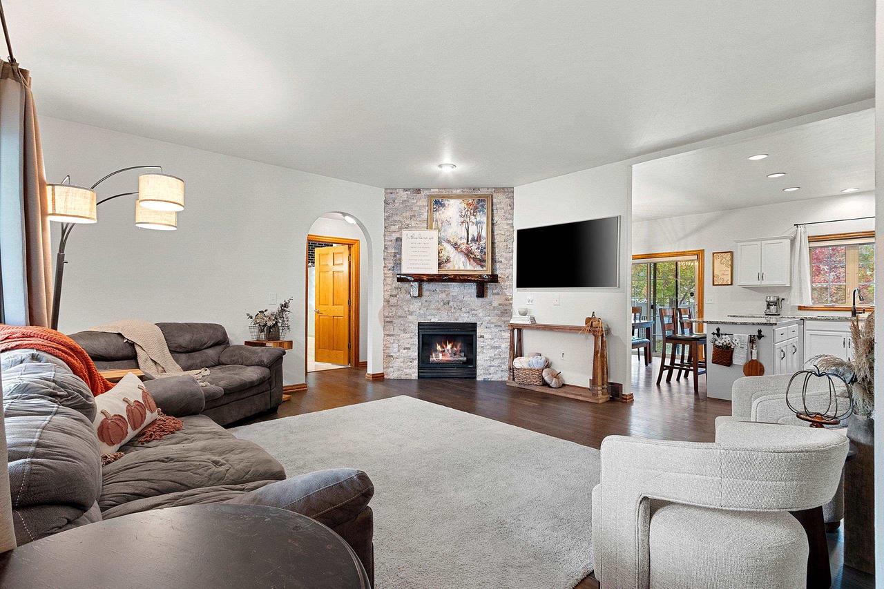 381 FALCON DRIVE