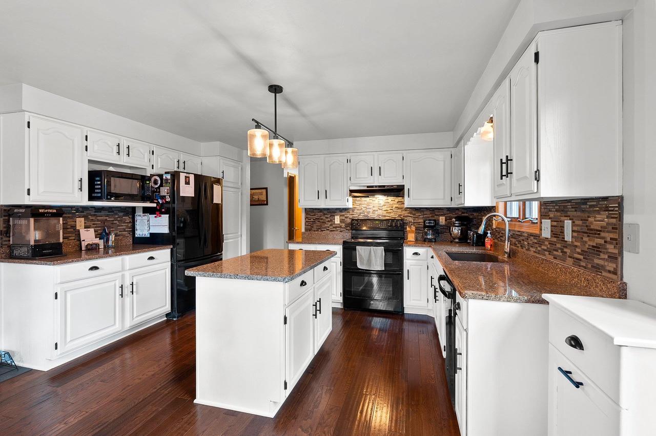 280 RIVER PINE DRIVE