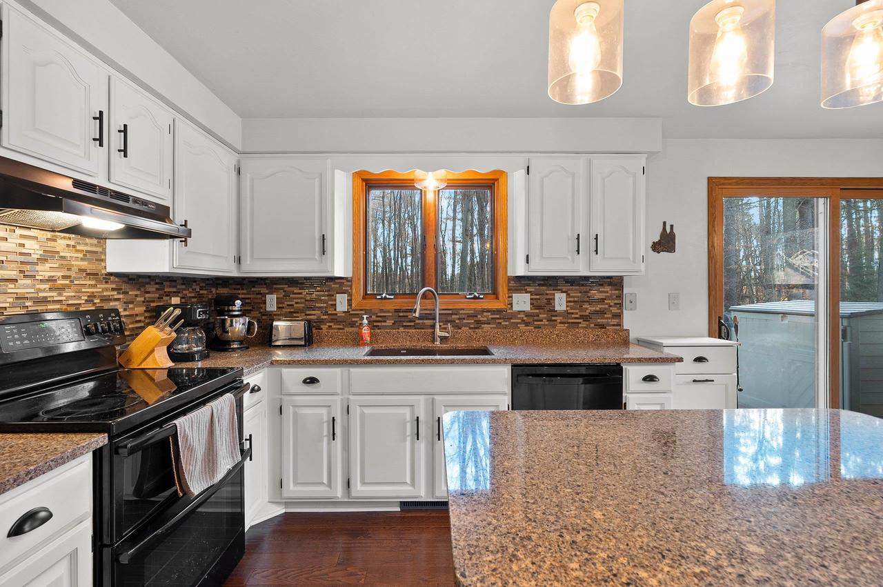 280 RIVER PINE DRIVE