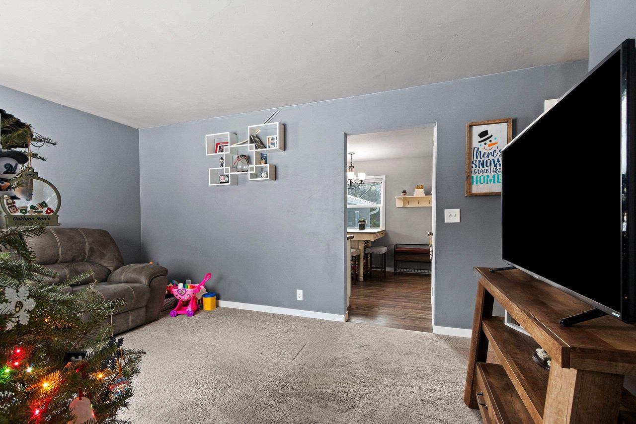 1119 South WEED STREET