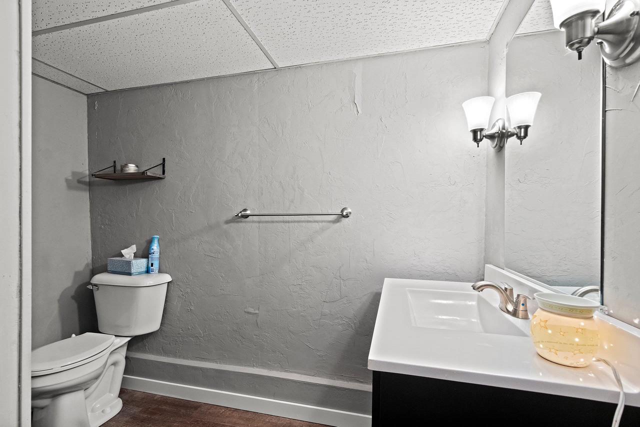 1119 South WEED STREET