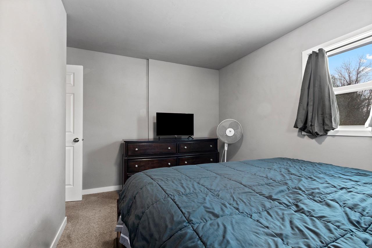 1119 South WEED STREET