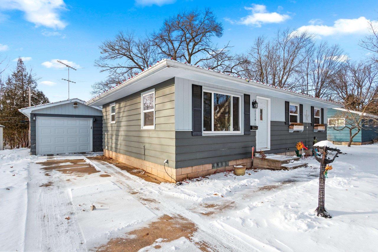 1119 South WEED STREET