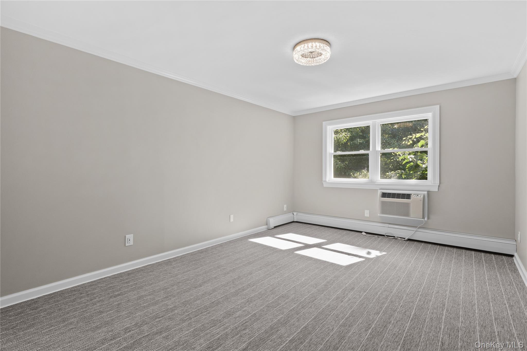 152B N Broadway Unit: 2E