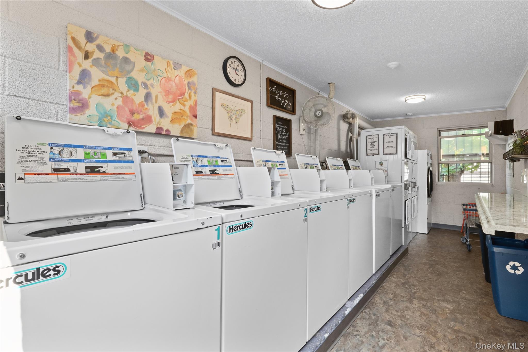 152B N Broadway Unit: 2E