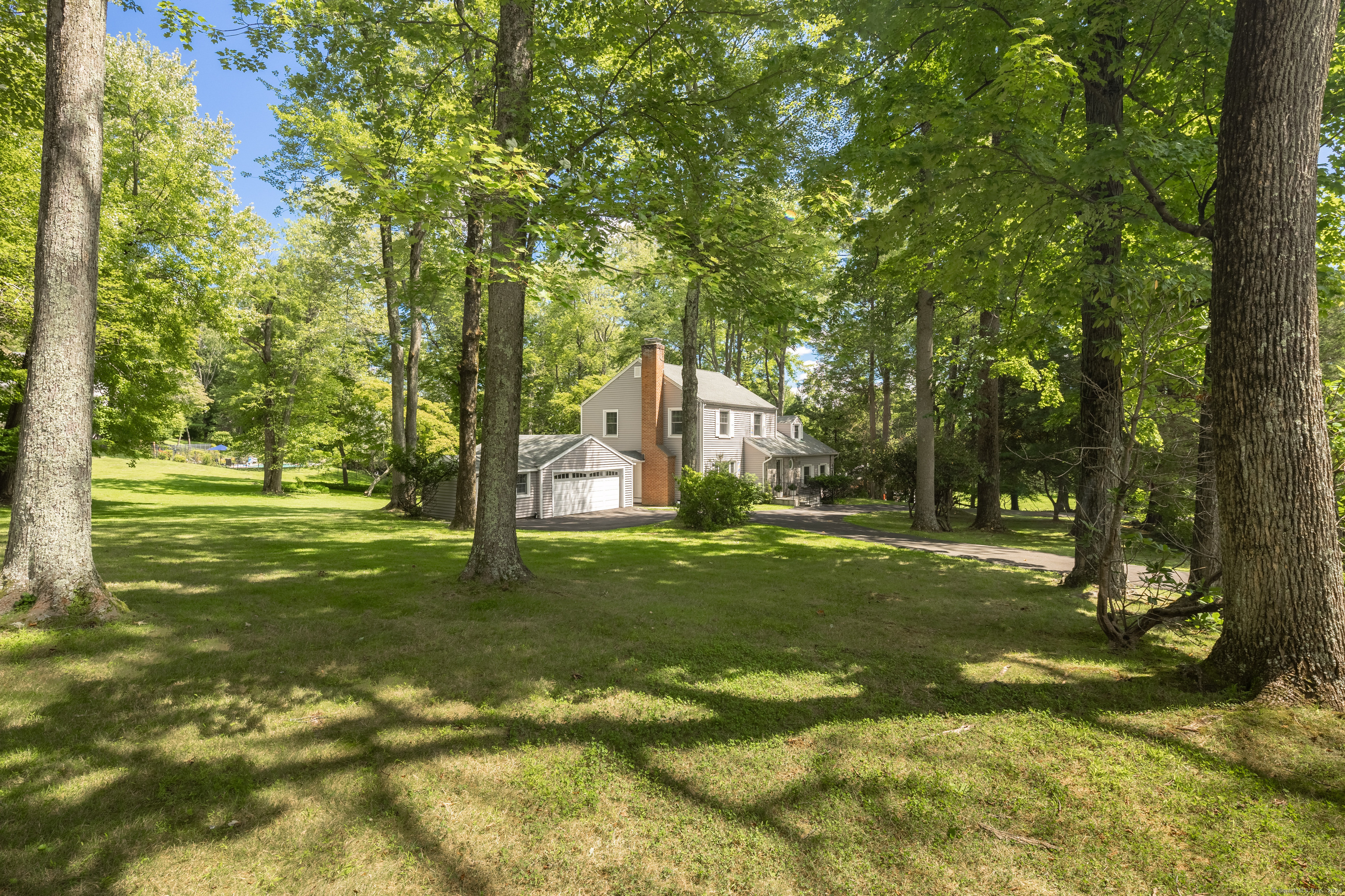 295 Roxbury Road