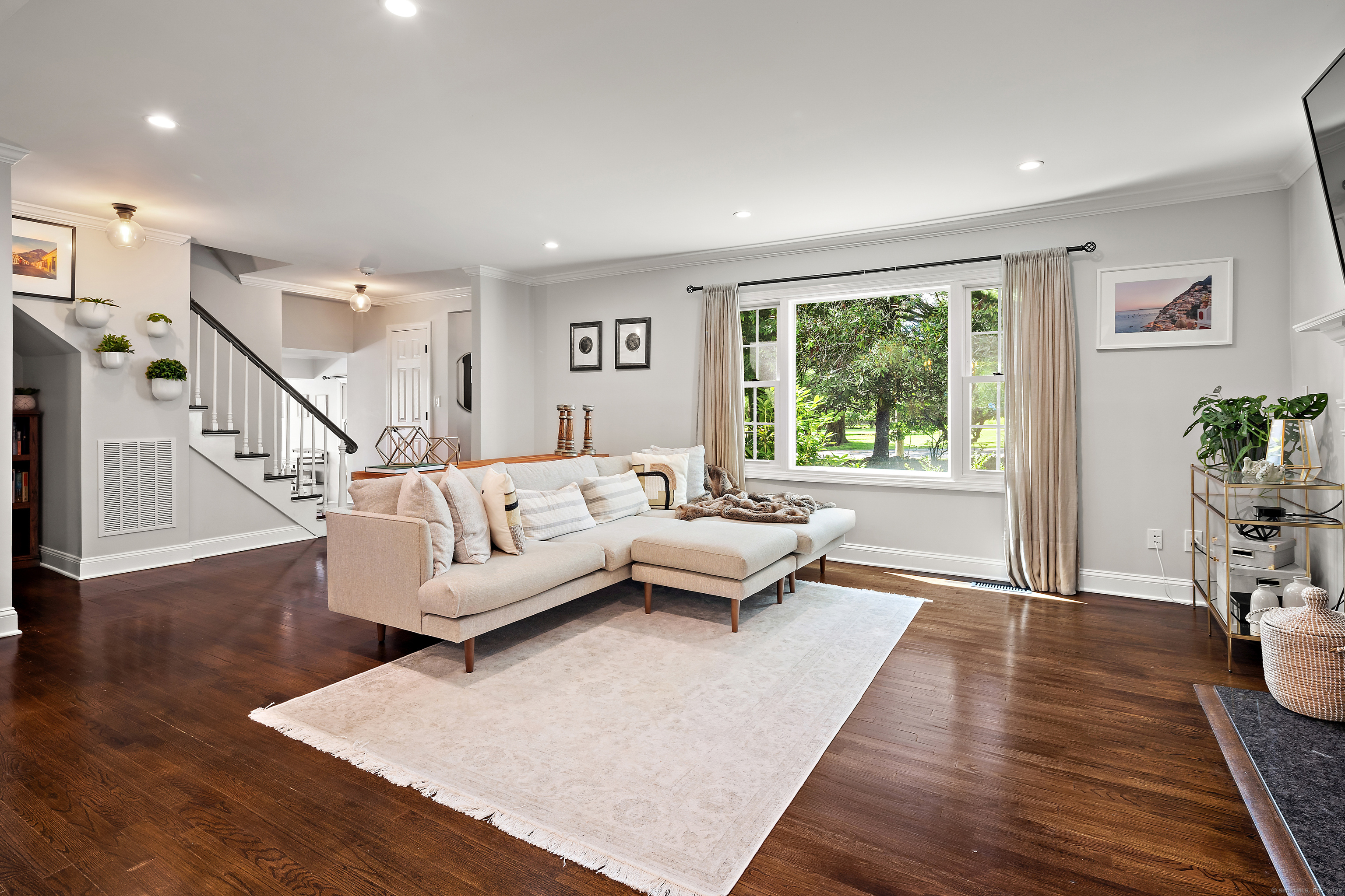 295 Roxbury Road