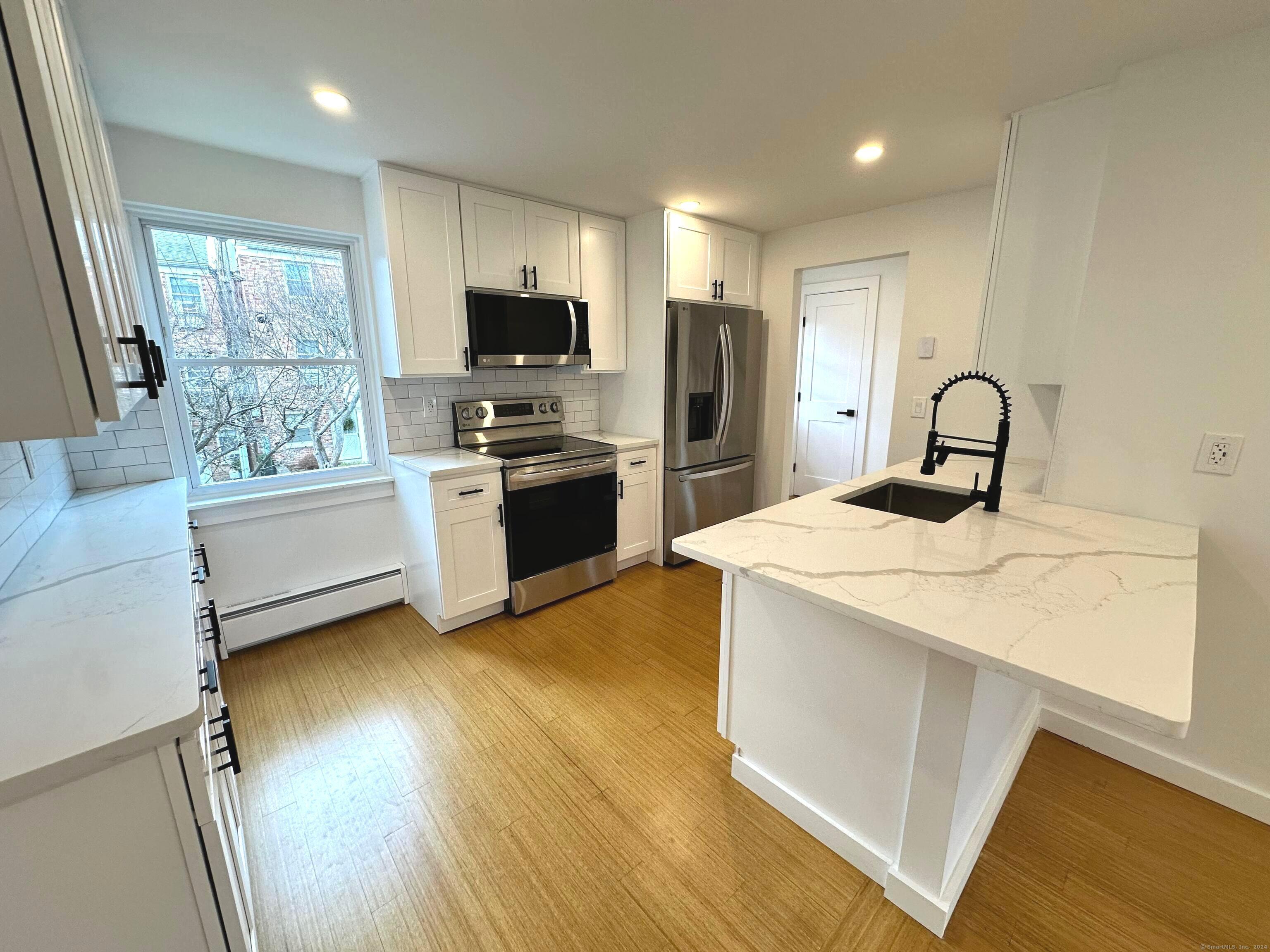 20 Weed Hill Avenue APT J