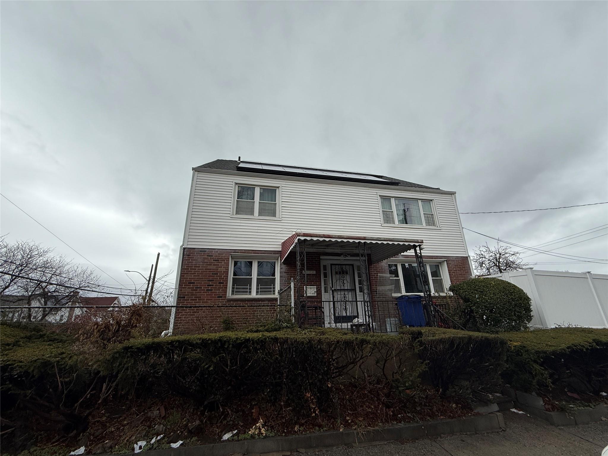 32 Bayley Avenue