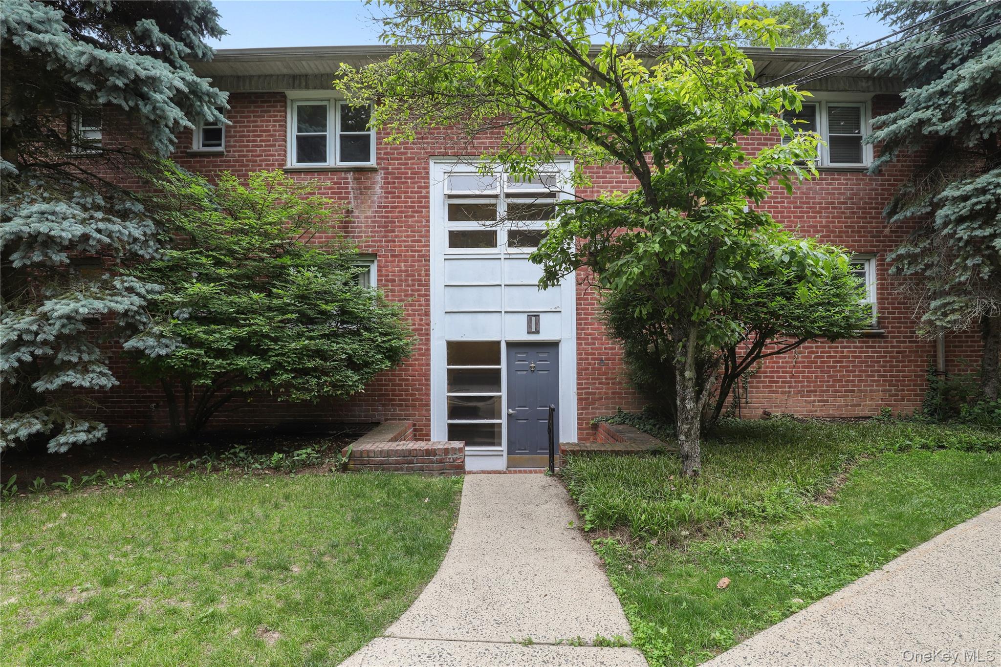 140 N Broadway Unit: IT9