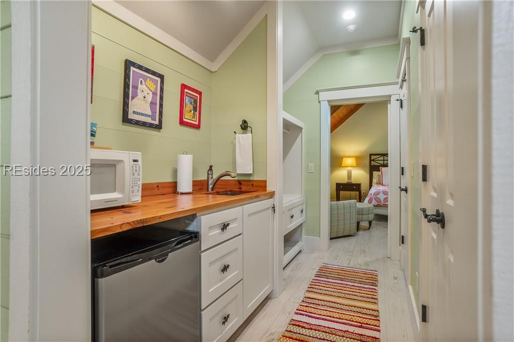 18 John Cochran Circle