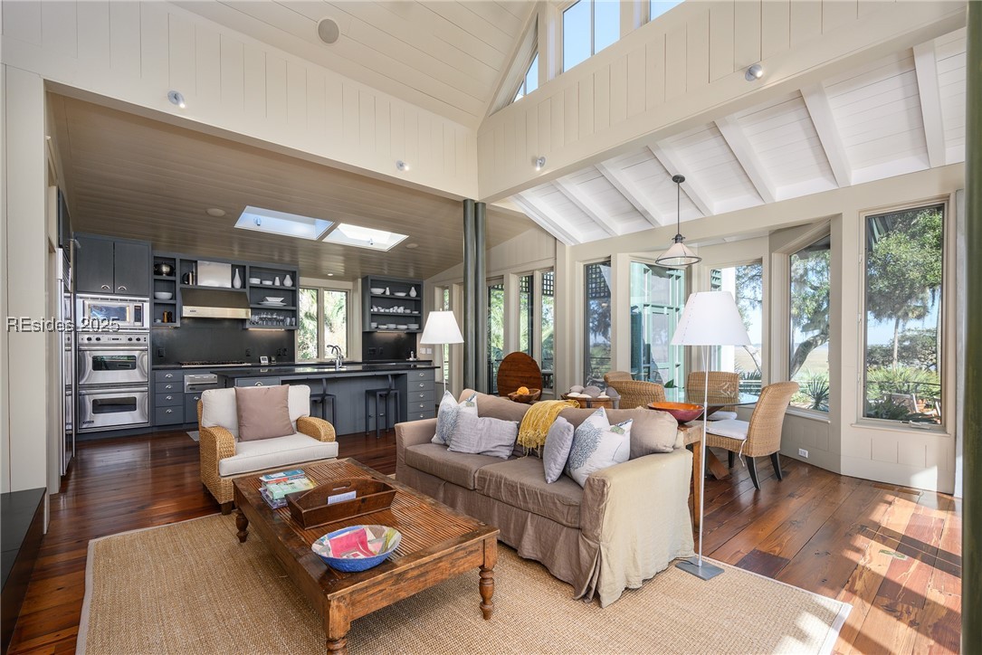 14 Live Oak Forest