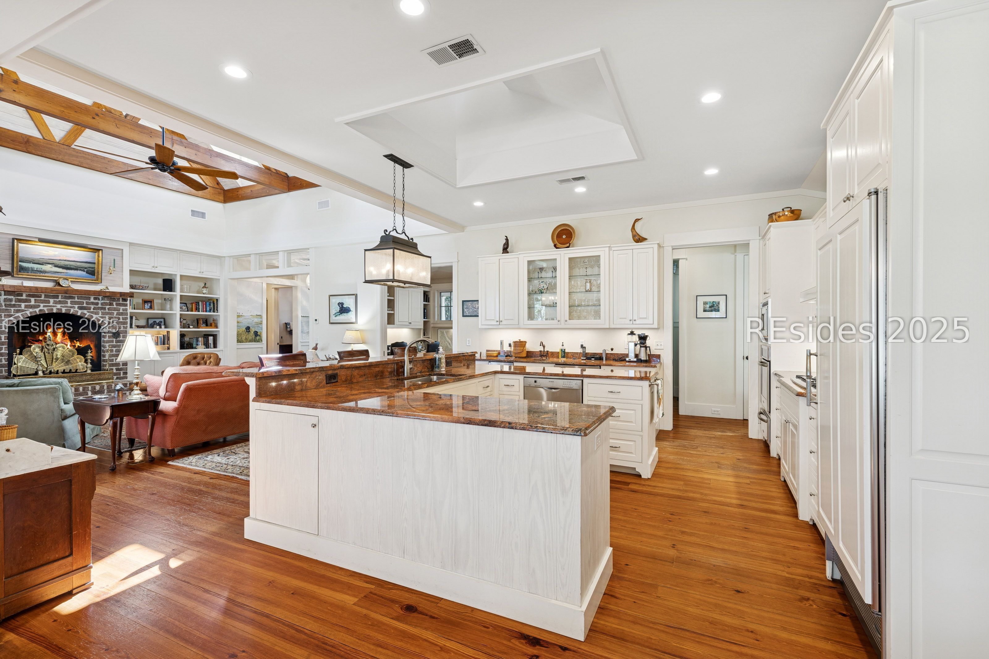 16 Live Oak Forest