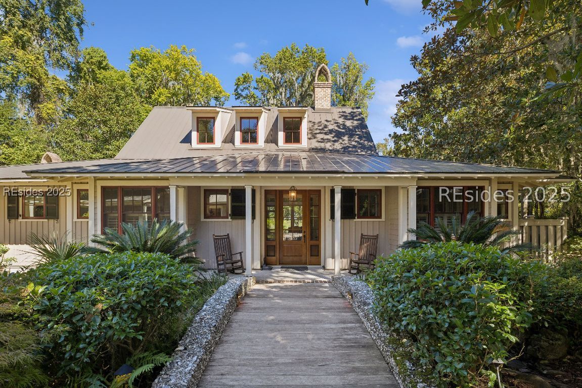 16 Live Oak Forest