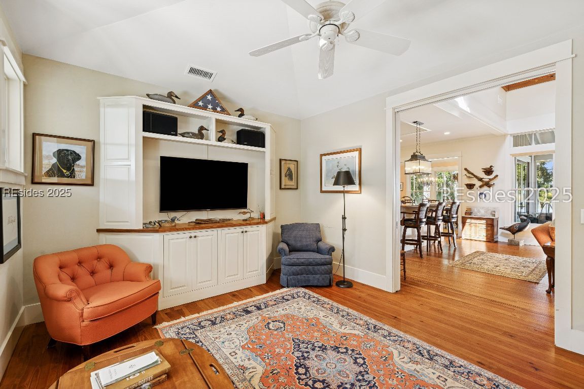 16 Live Oak Forest