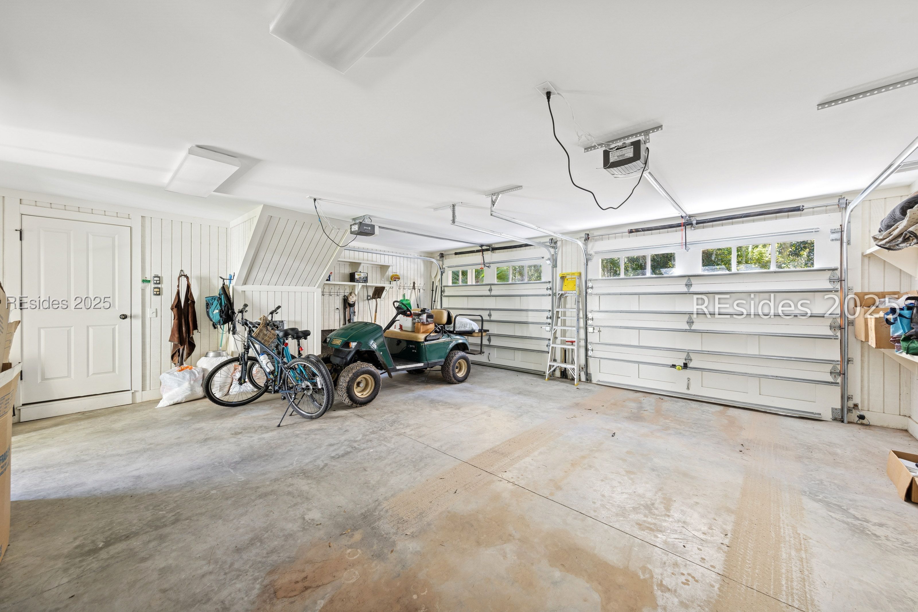 16 Live Oak Forest