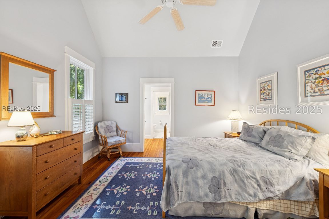 16 Live Oak Forest