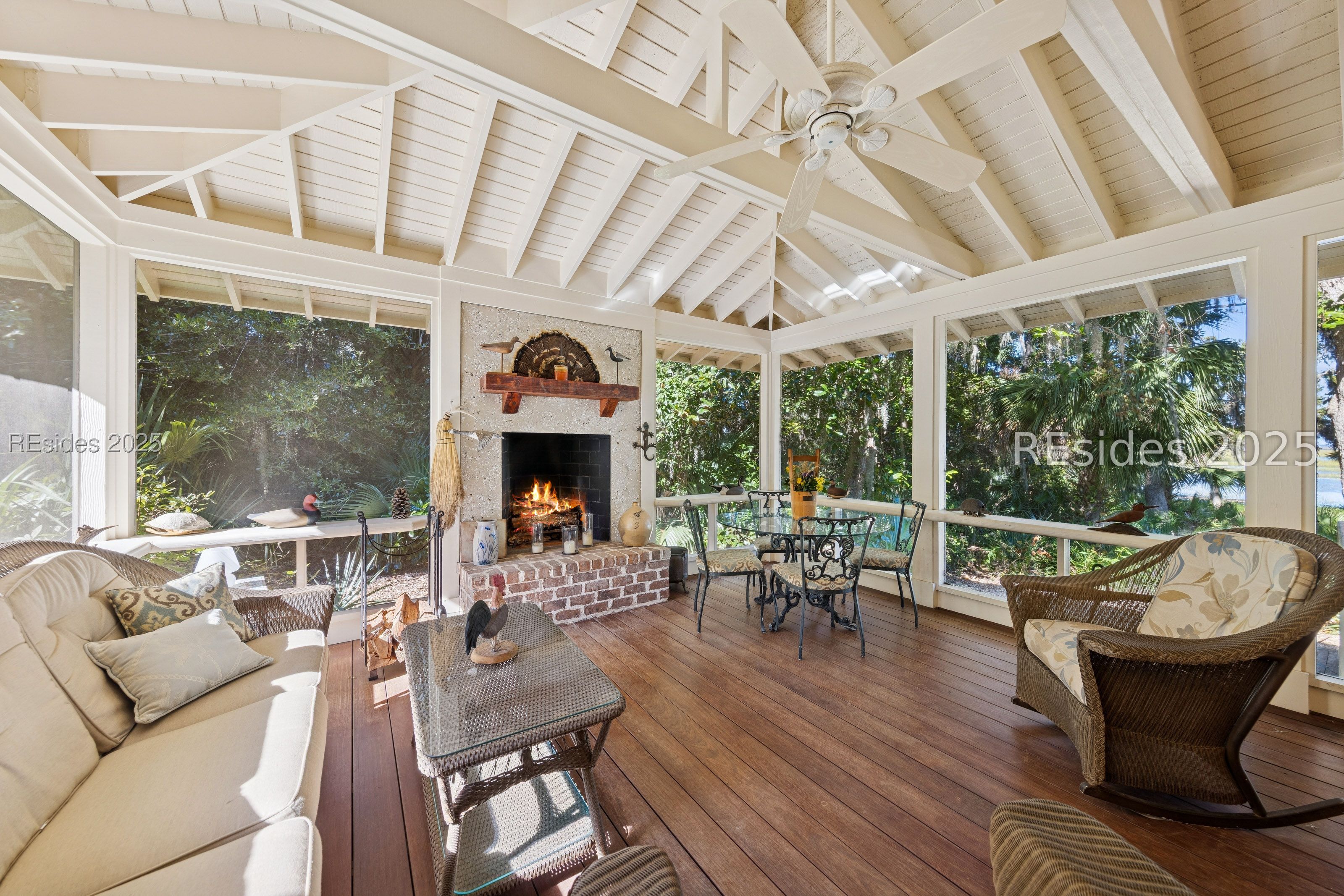 16 Live Oak Forest
