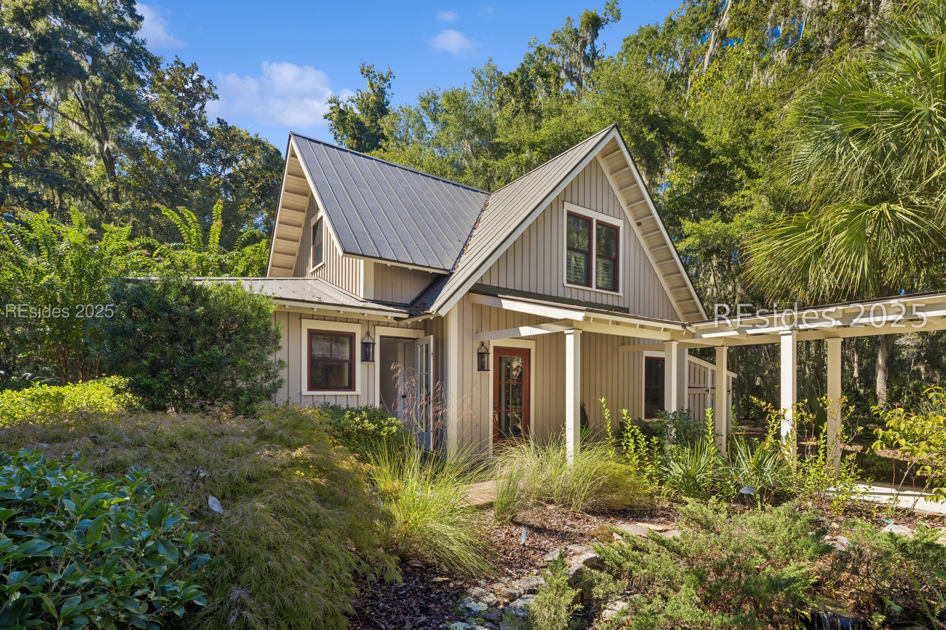 16 Live Oak Forest