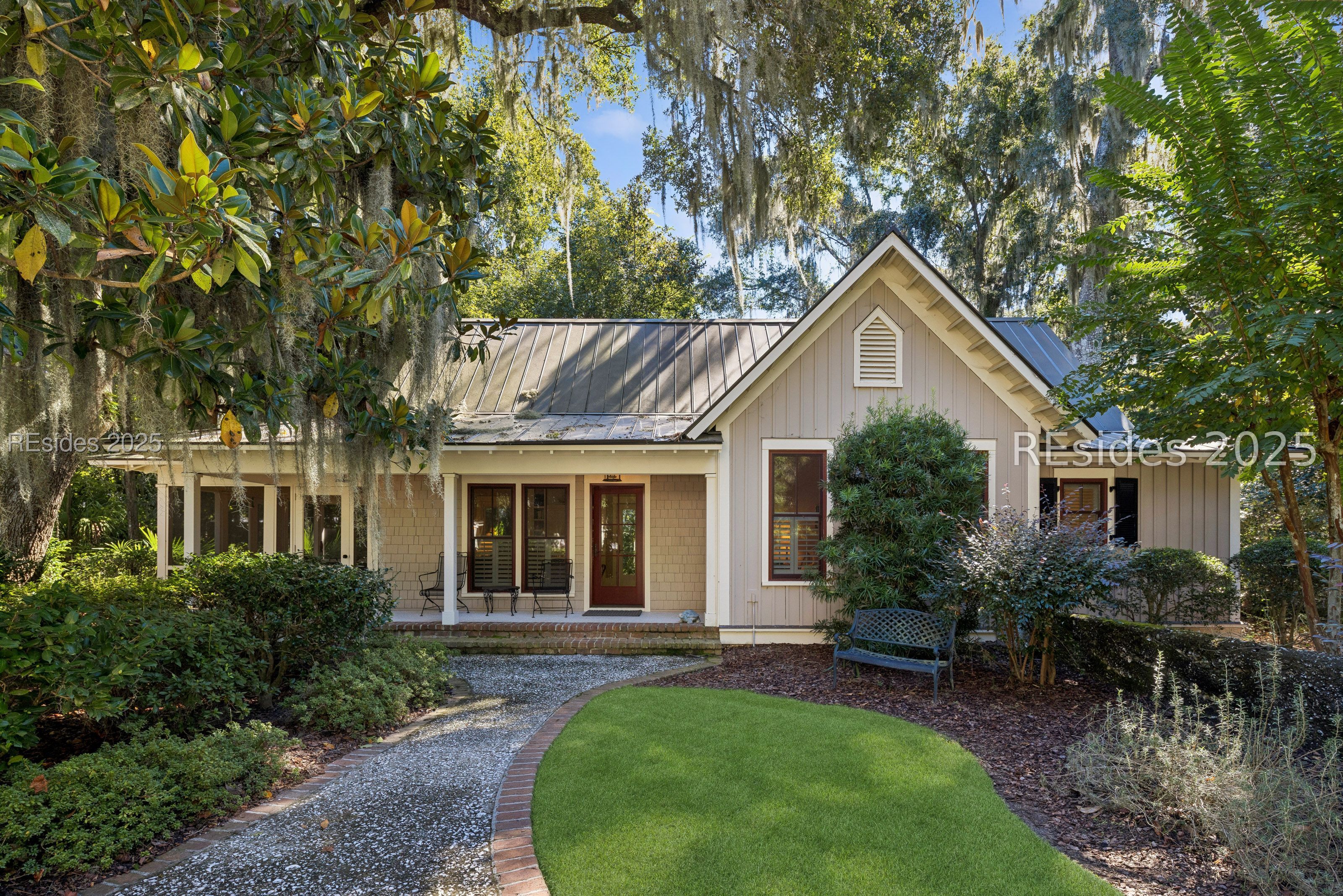 16 Live Oak Forest