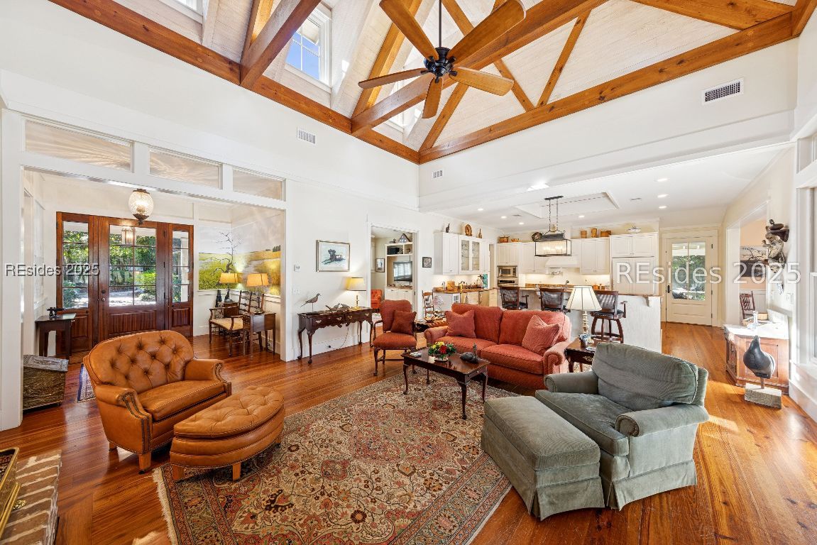 16 Live Oak Forest