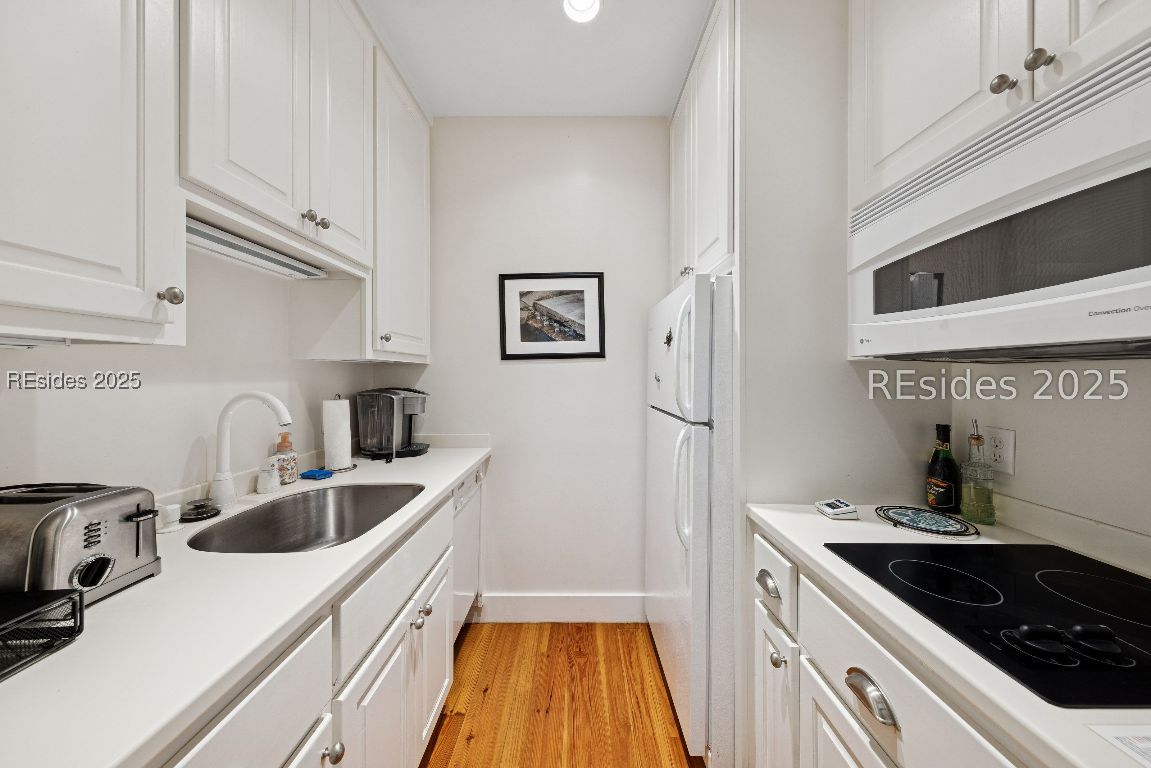 16 Live Oak Forest