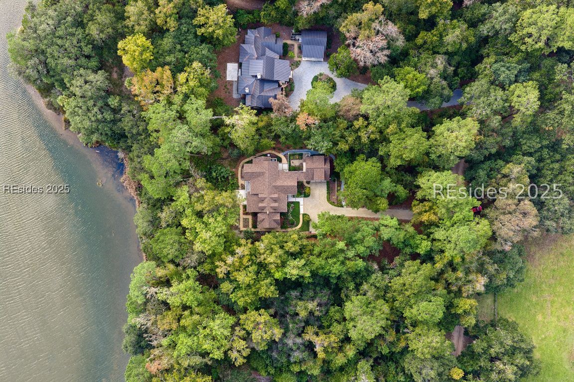 12 Walker House Drive