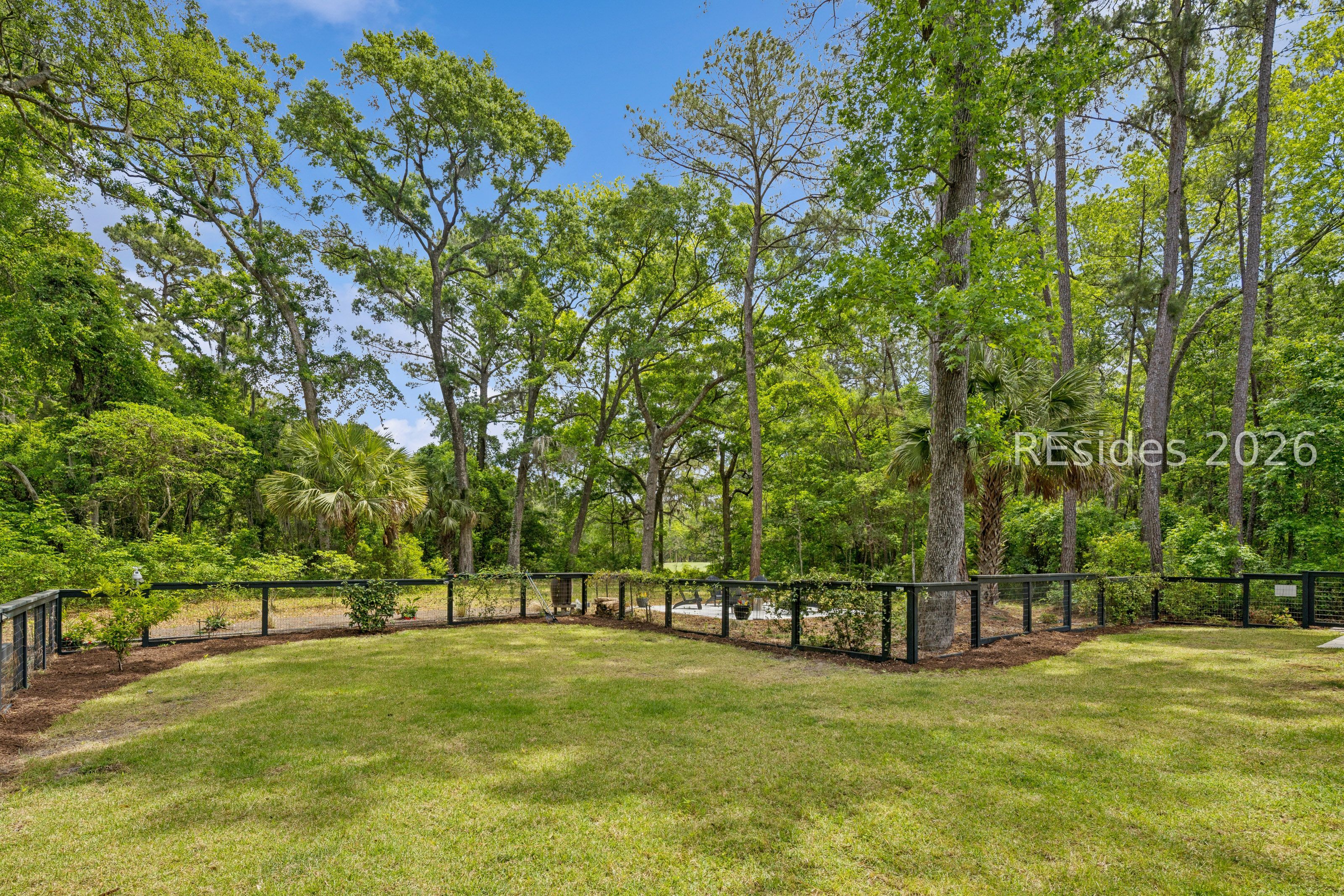 12 Bee Tree Drive