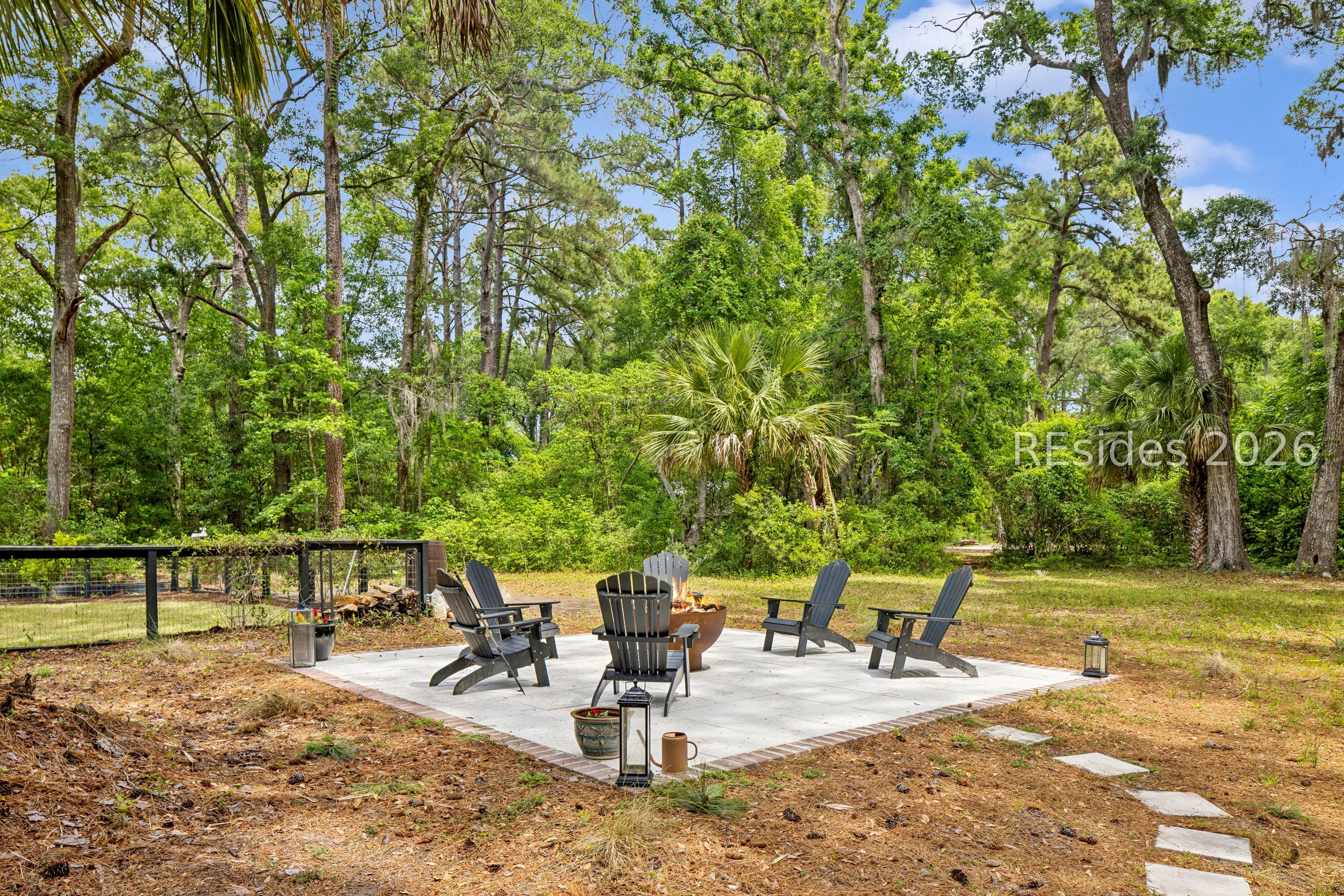 12 Bee Tree Drive