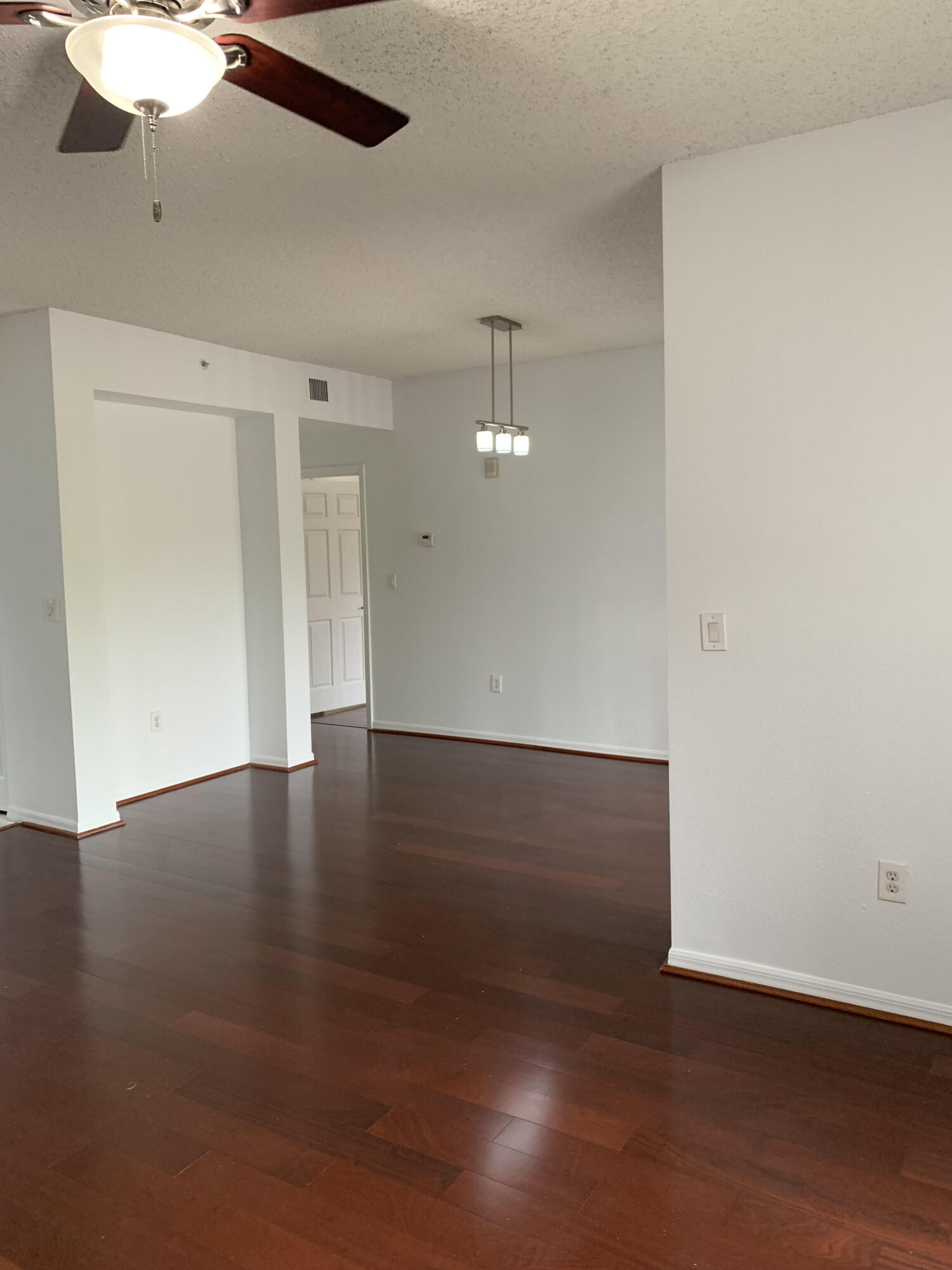 2811 Grande Parkway 202