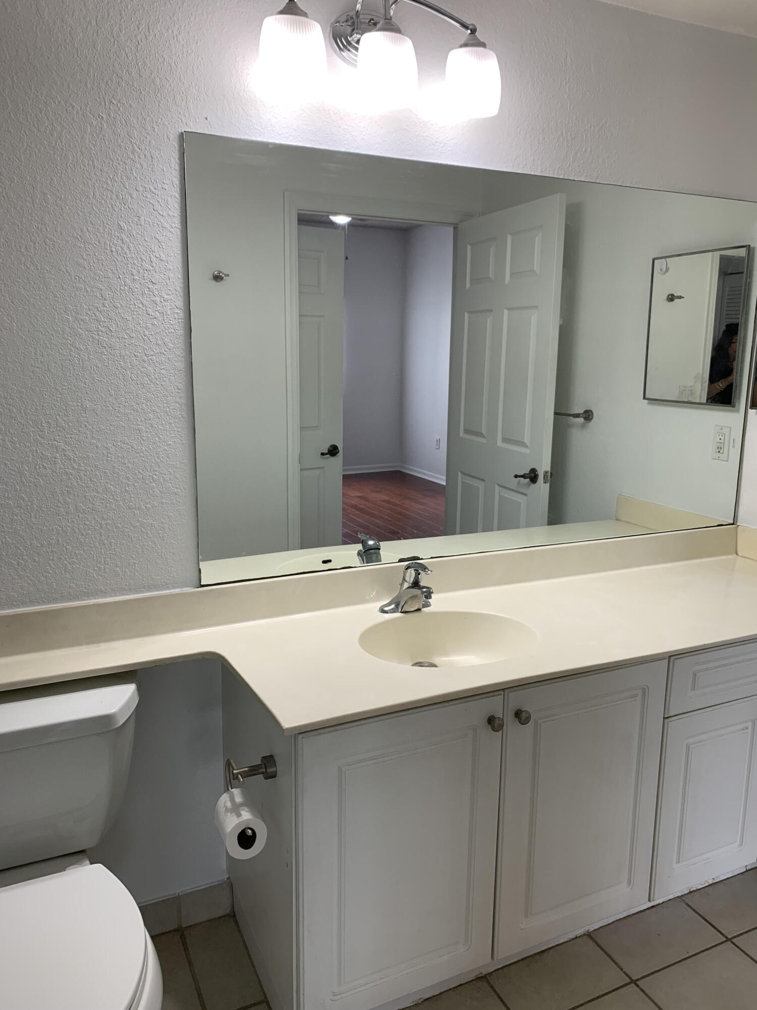 2811 Grande Parkway 202