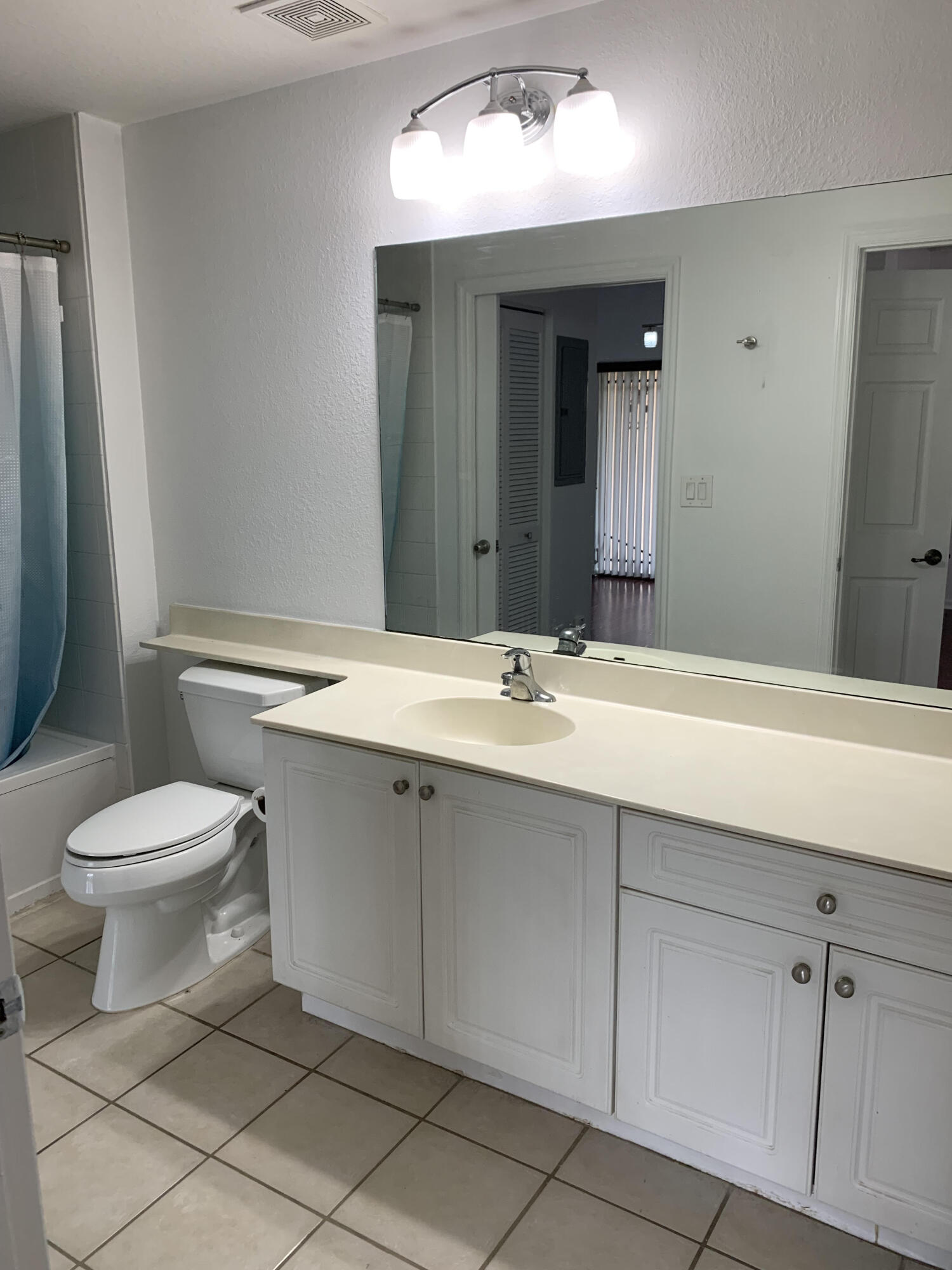2811 Grande Parkway 202