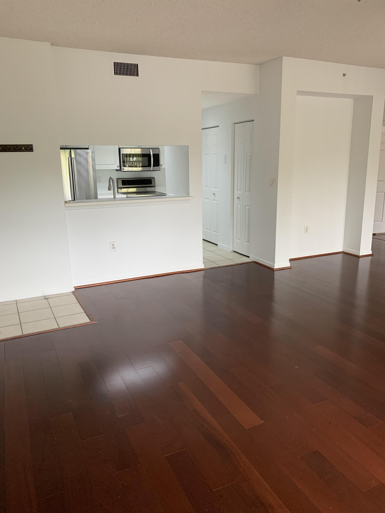 2811 Grande Parkway 202