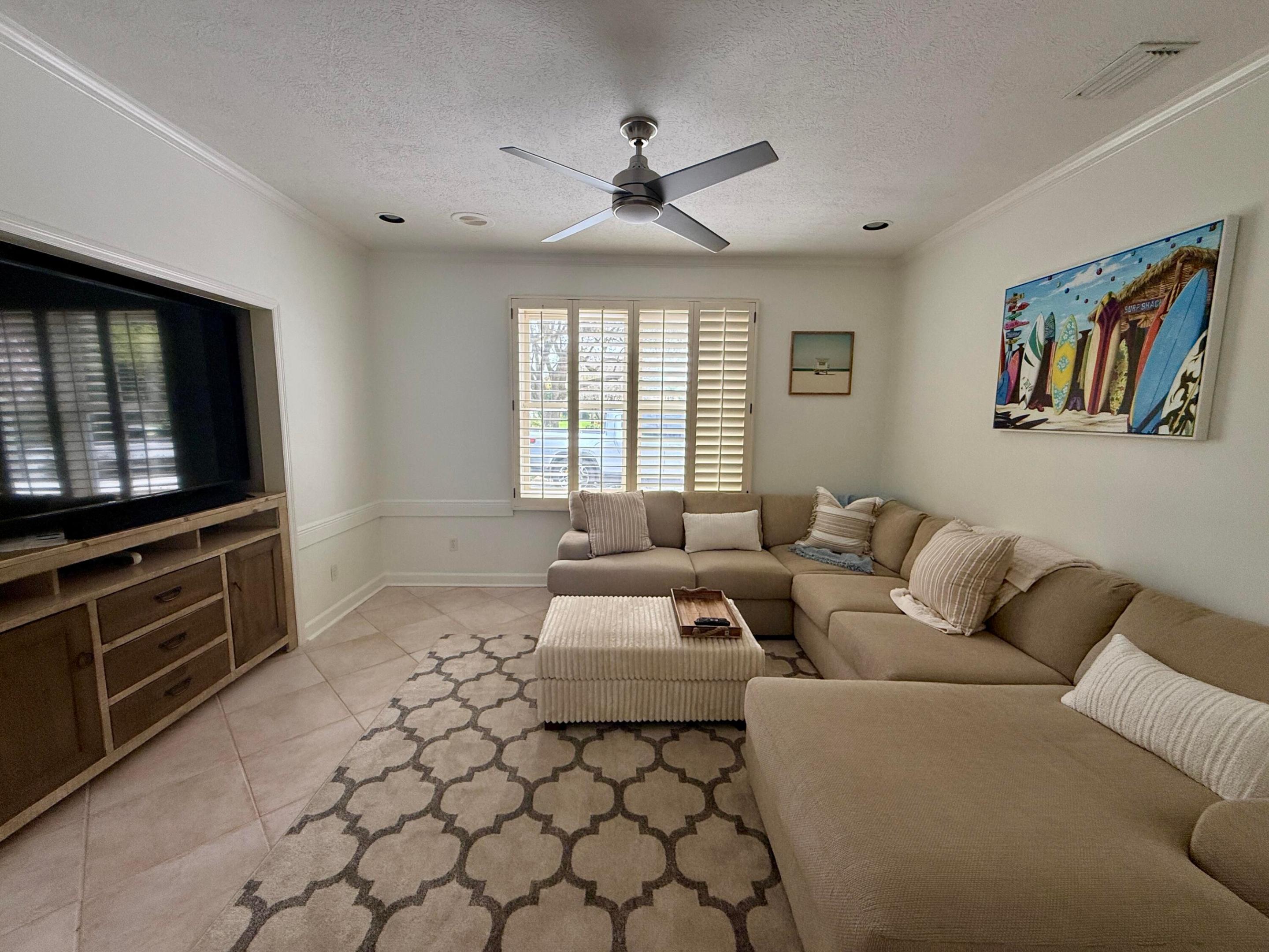 4381 SW Parkgate Boulevard