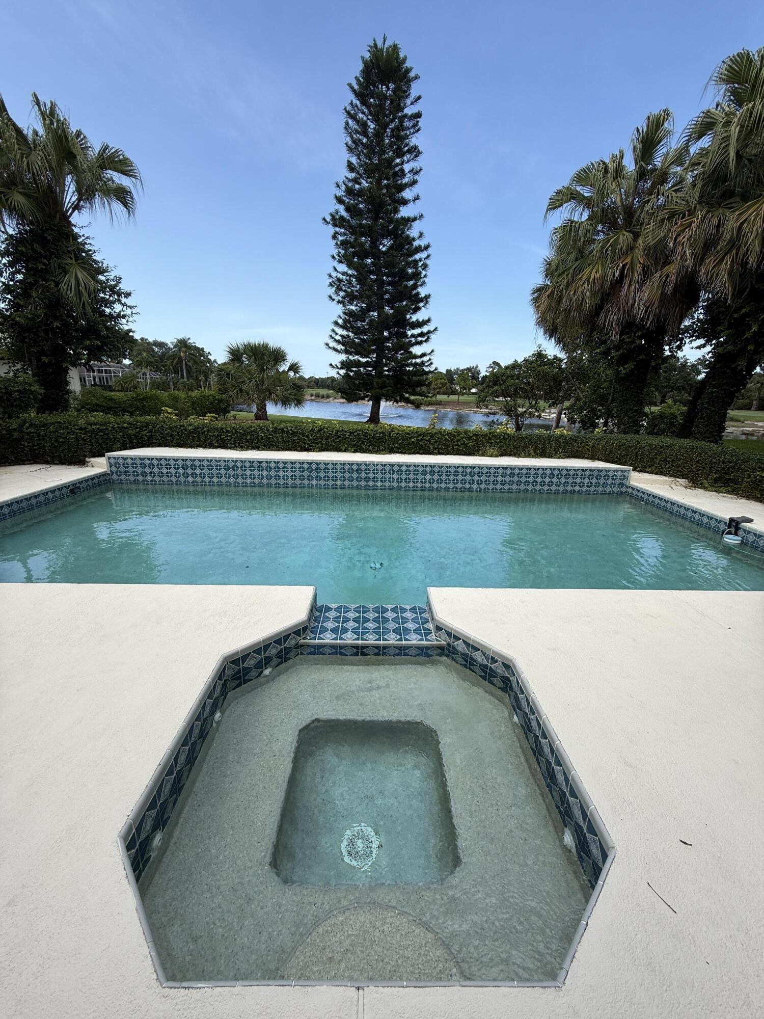 4381 SW Parkgate Boulevard