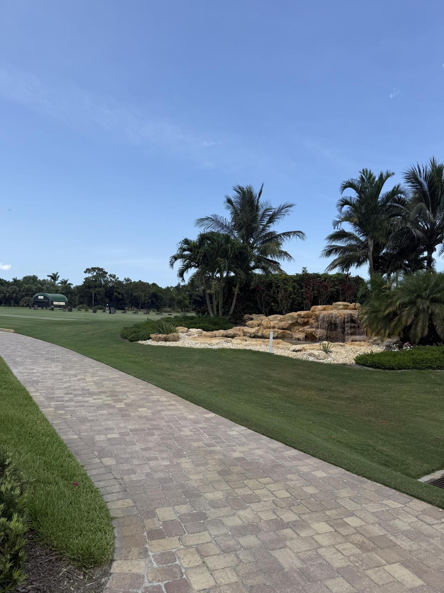 4381 SW Parkgate Boulevard