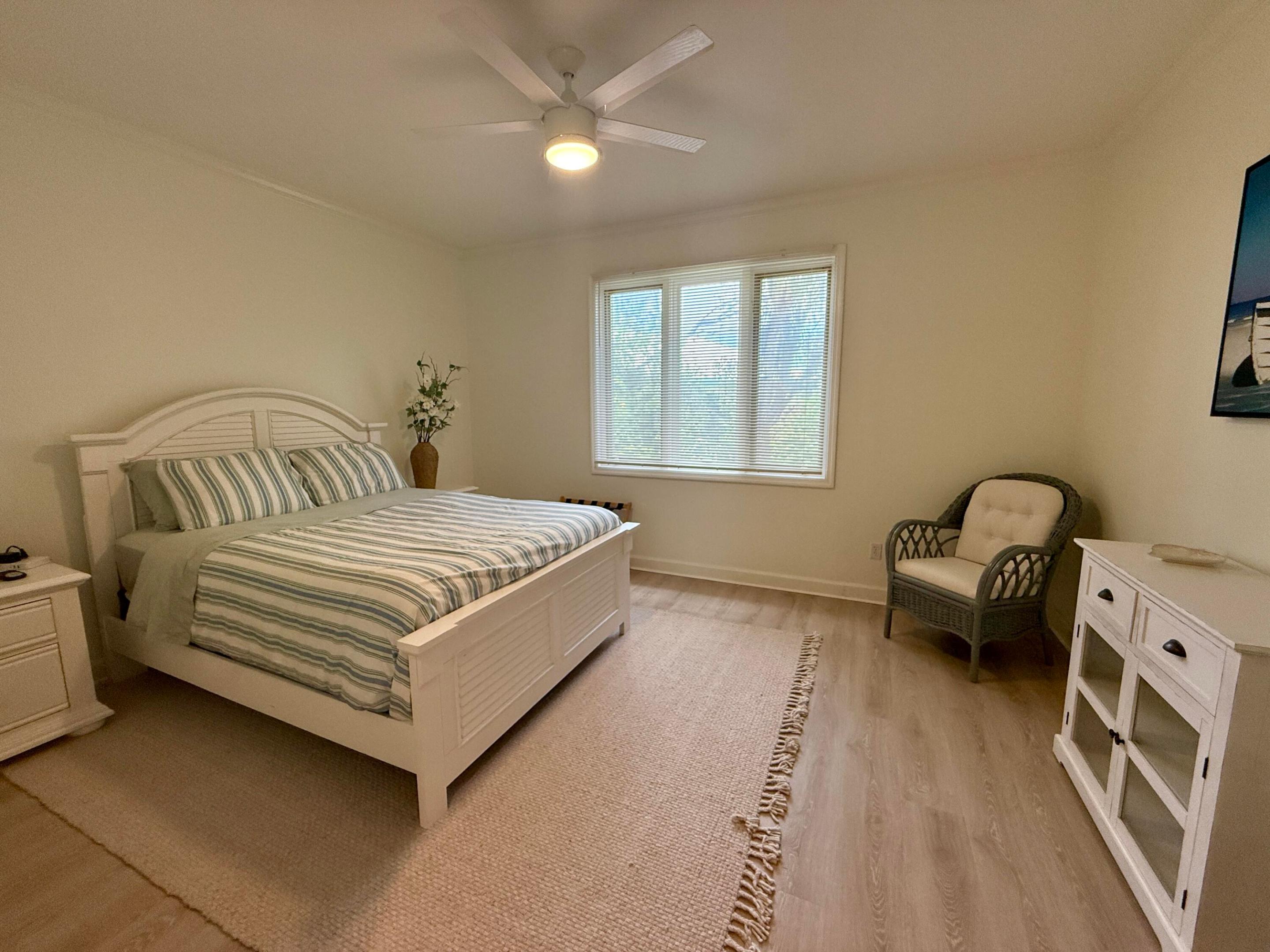 4381 SW Parkgate Boulevard