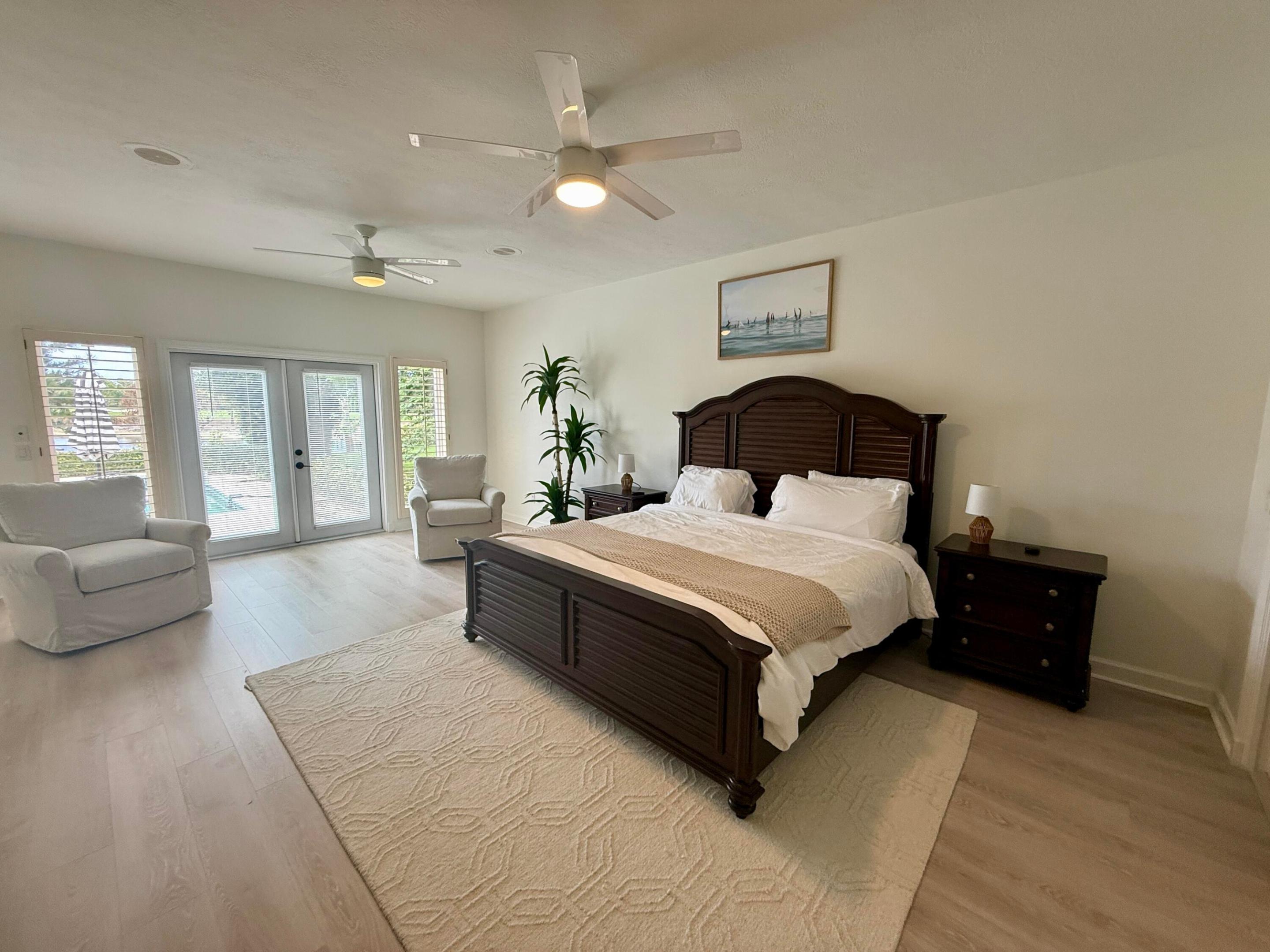 4381 SW Parkgate Boulevard