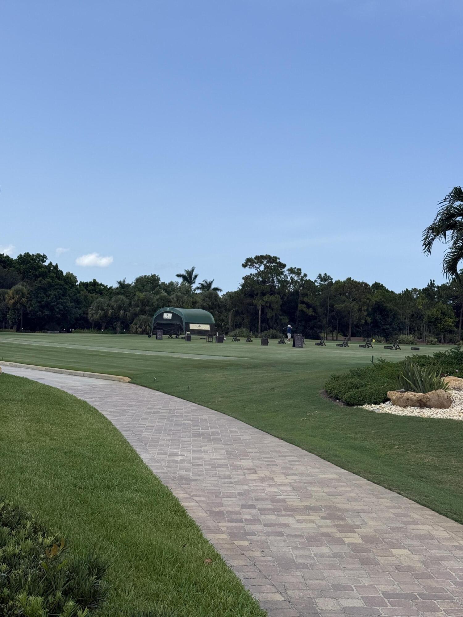 4381 SW Parkgate Boulevard