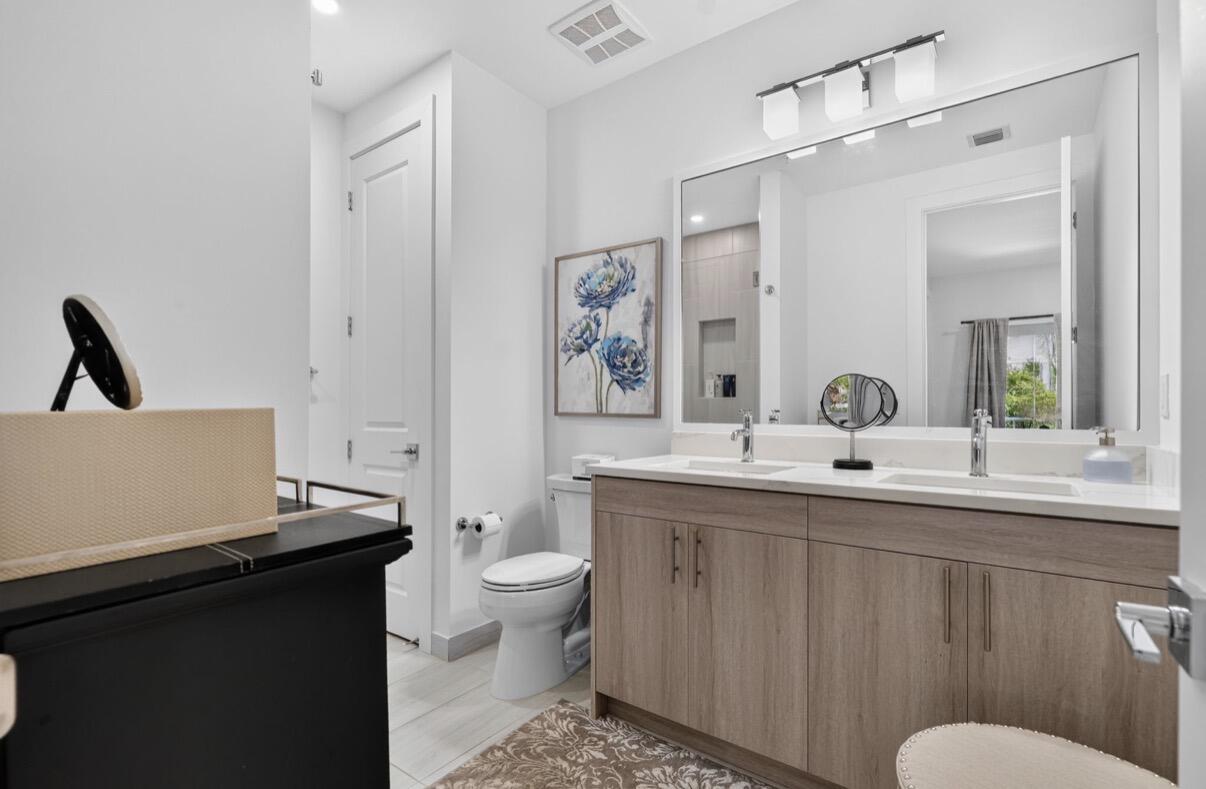 114 ROYAL PALM Circle